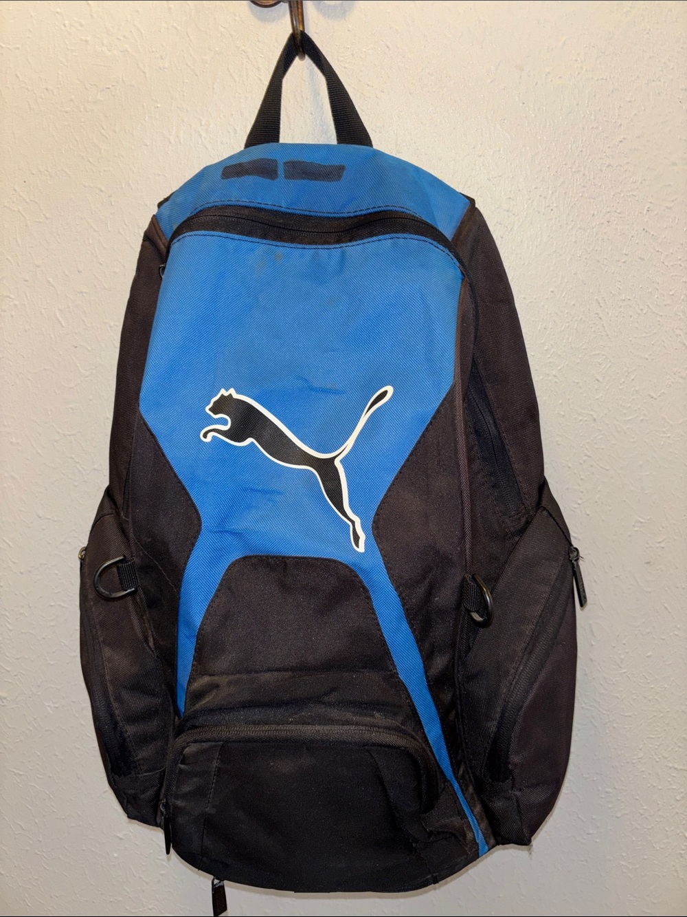 PUMA Backpack Travel Gym Bag Large Lots of Zip Pockets Black Blue